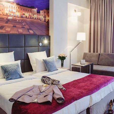 Vestil Hotel Piotrków Trybunalski Eksteriør bilde