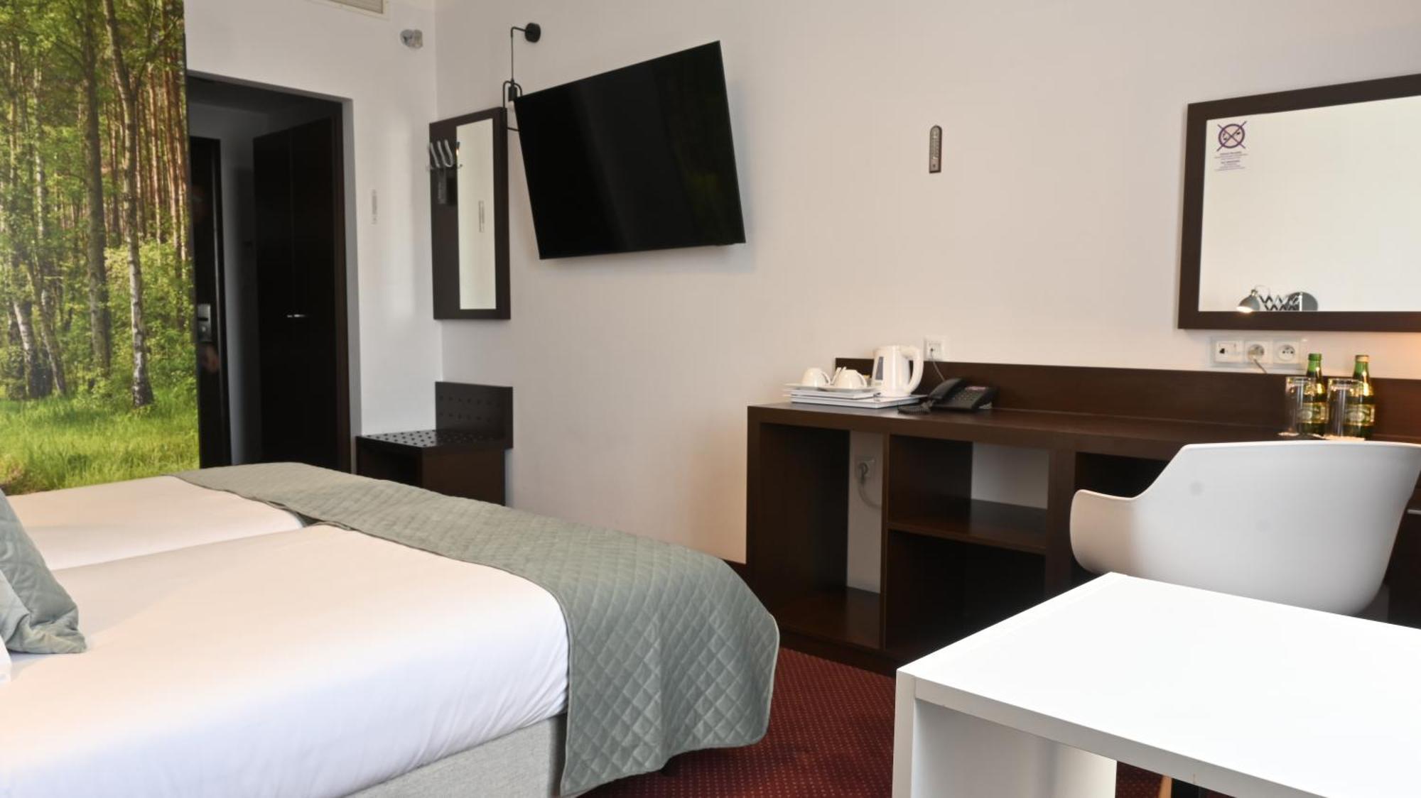 Vestil Hotel Piotrków Trybunalski Eksteriør bilde