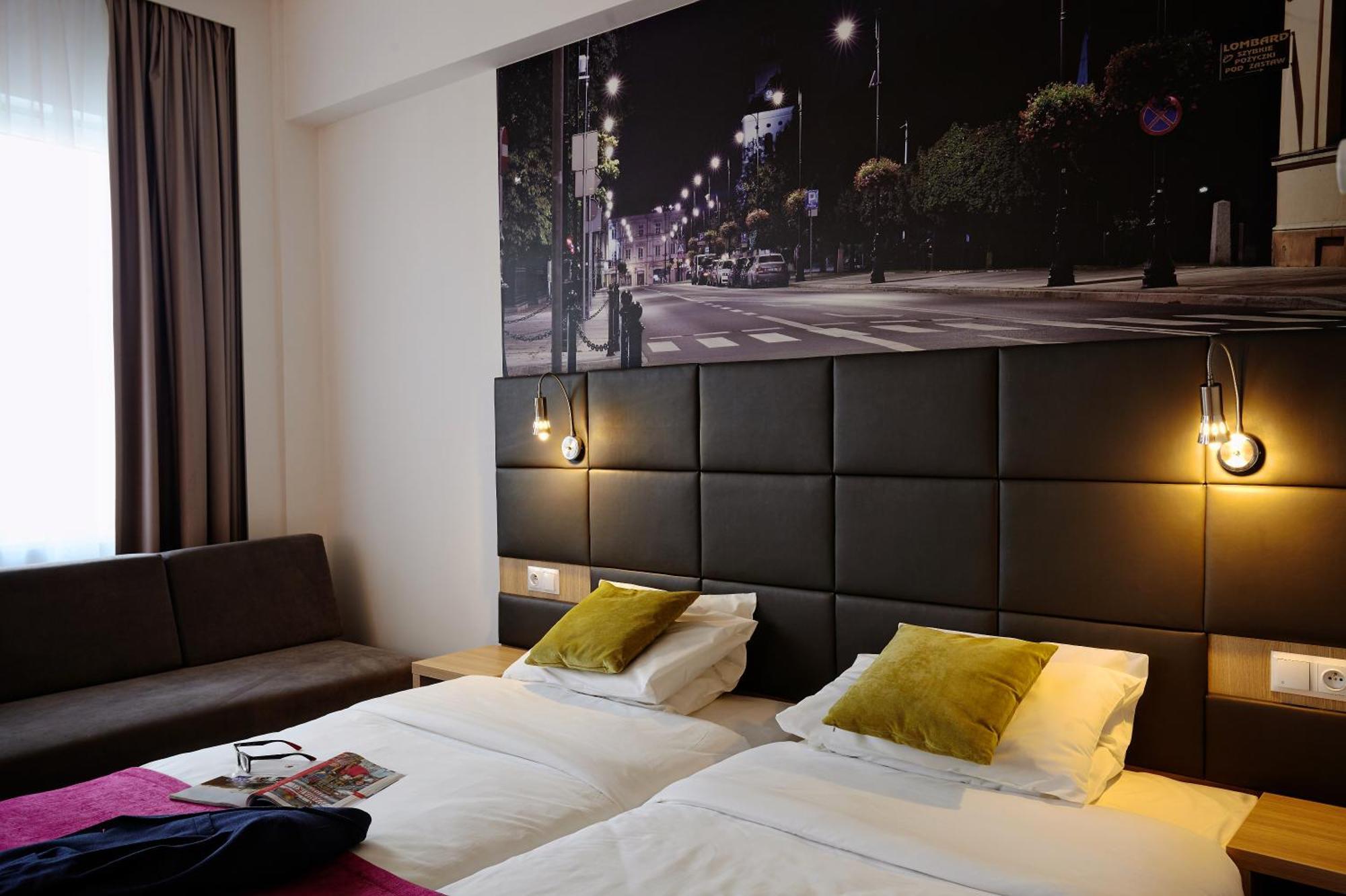 Vestil Hotel Piotrków Trybunalski Eksteriør bilde