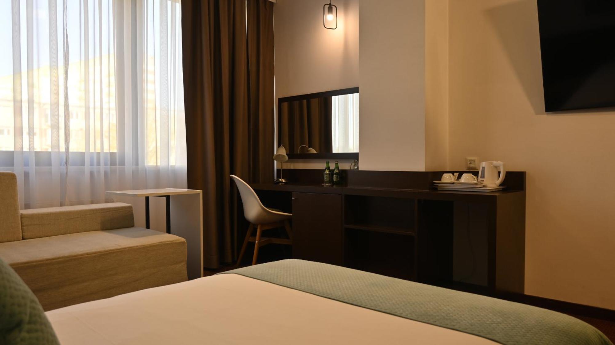 Vestil Hotel Piotrków Trybunalski Eksteriør bilde