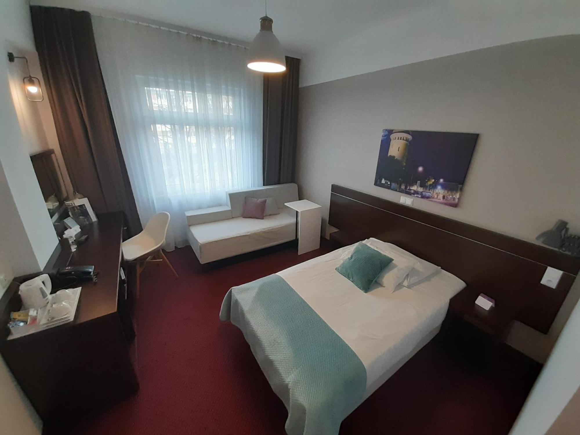 Vestil Hotel Piotrków Trybunalski Eksteriør bilde
